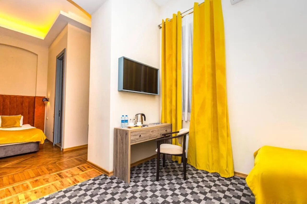 Boutique Hotel Baku 4*,
